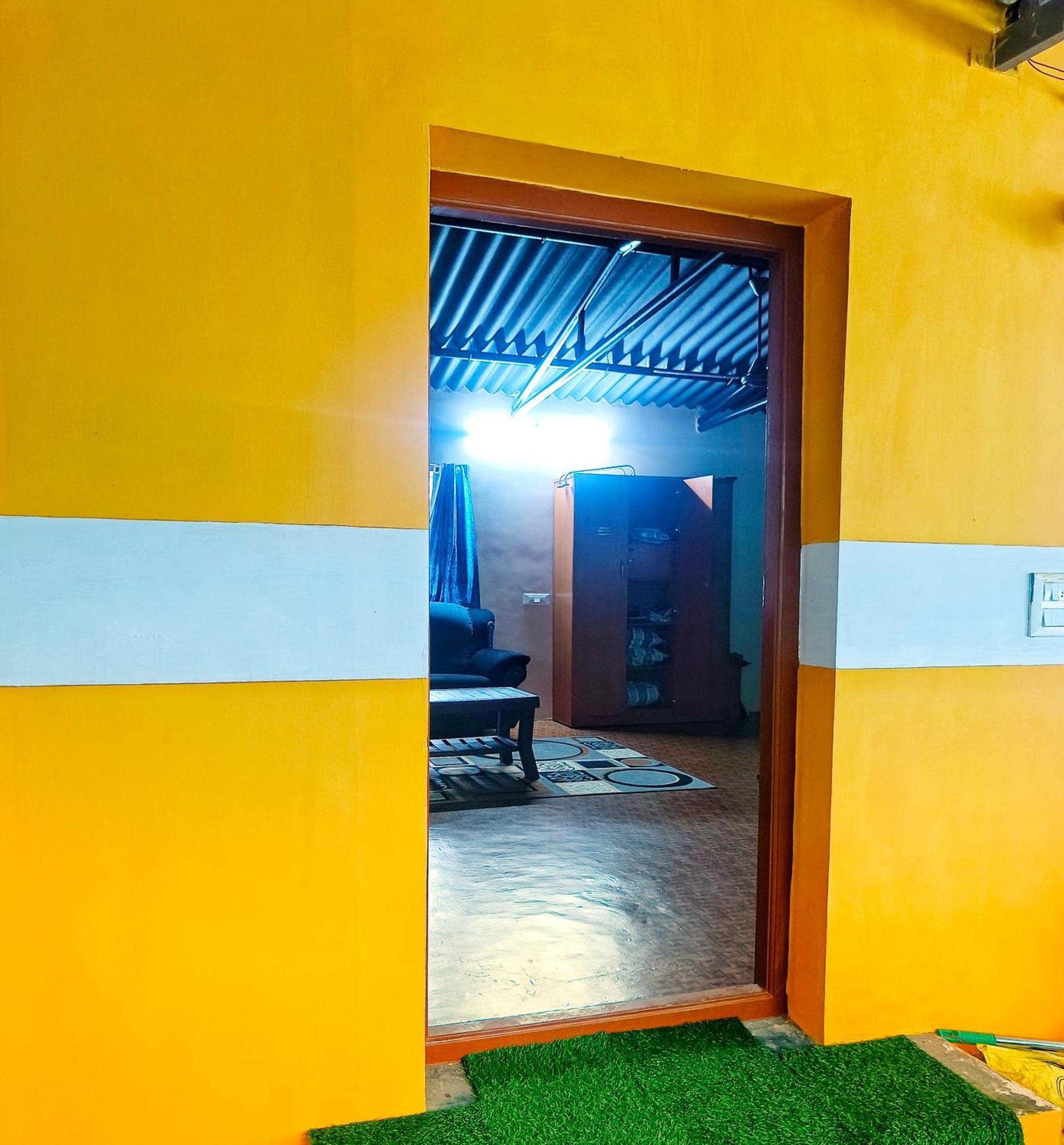 Shivalaya Farmstay Located Amdist Coconut Farm With River Access Near Isha,Adiyogi,Siruvani Alāndurai Zewnętrze zdjęcie